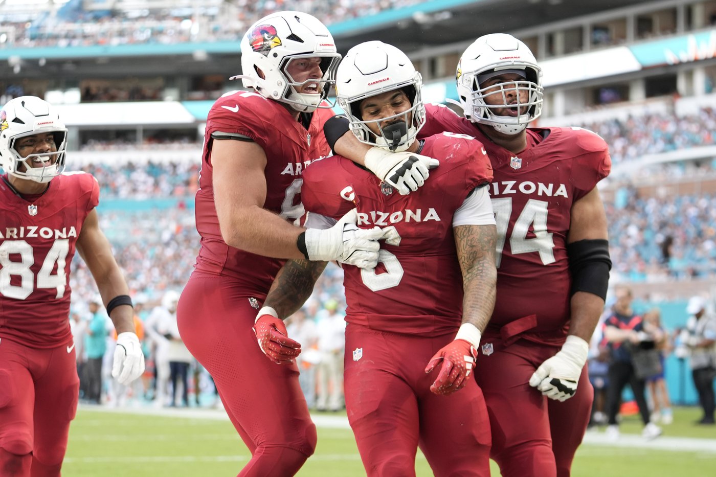 Kyler Murray rallies Cardinals to 28-27 win over Dolphins in Tua Tagovailoa's return | iNFOnews.ca Kyler Murray rallies Cardinals to 28-27 win over Dolphins in Tua Tagovailoa's return | iNFOnews.ca