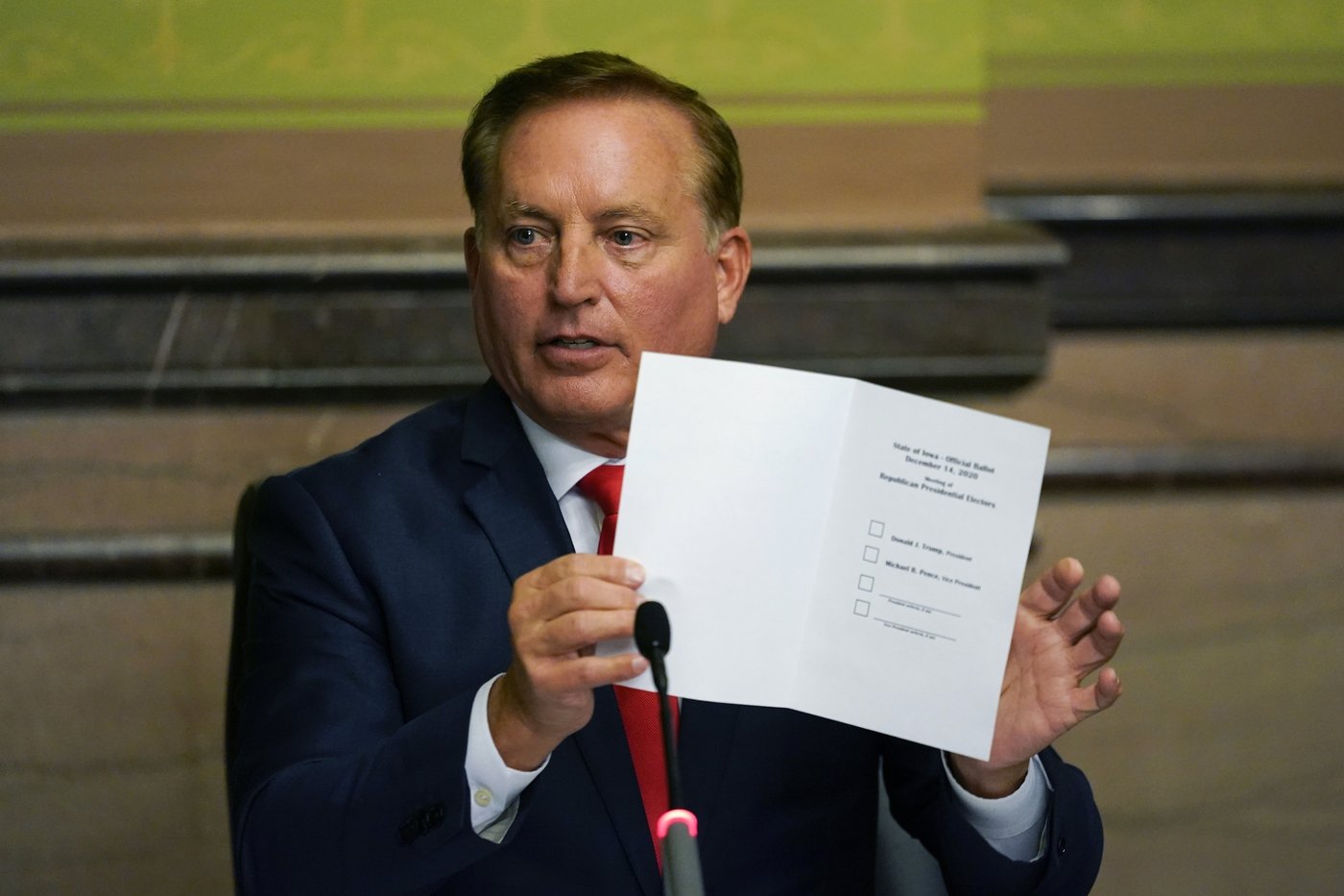 Iowa sues Biden administration for citizenship status of over 2,000 registered voters | iNFOnews.ca