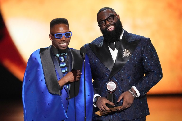 Vampires, literary monsters and a cake: The Tony Awards offer a number of intriguing, possible wins | iNFOnews.ca
