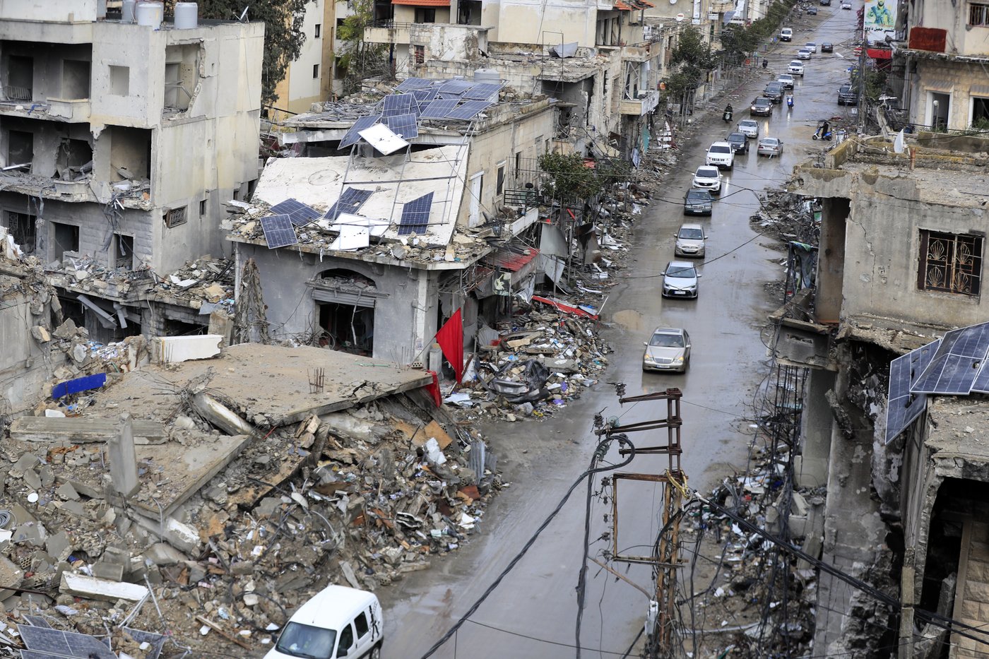 Israel says it struck Hezbollah weapons smuggling sites in Syria, testing a fragile ceasefire | iNFOnews.ca Israel says it struck Hezbollah weapons smuggling sites in Syria, testing a fragile ceasefire | iNFOnews.ca
