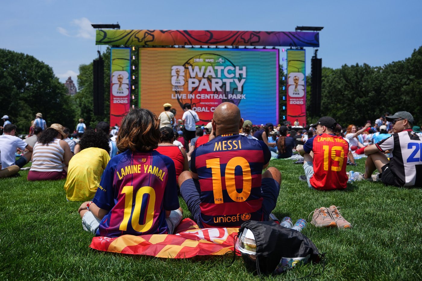 Soccer fans around the world watch the World Cup, in photos | iNFOnews.ca