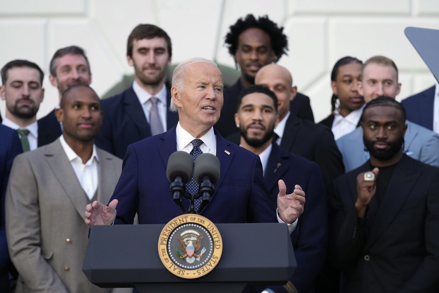 President Biden welcomes 2024 NBA champion Boston Celtics to White House | iNFOnews.ca President Biden welcomes 2024 NBA champion Boston Celtics to White House | iNFOnews.ca
