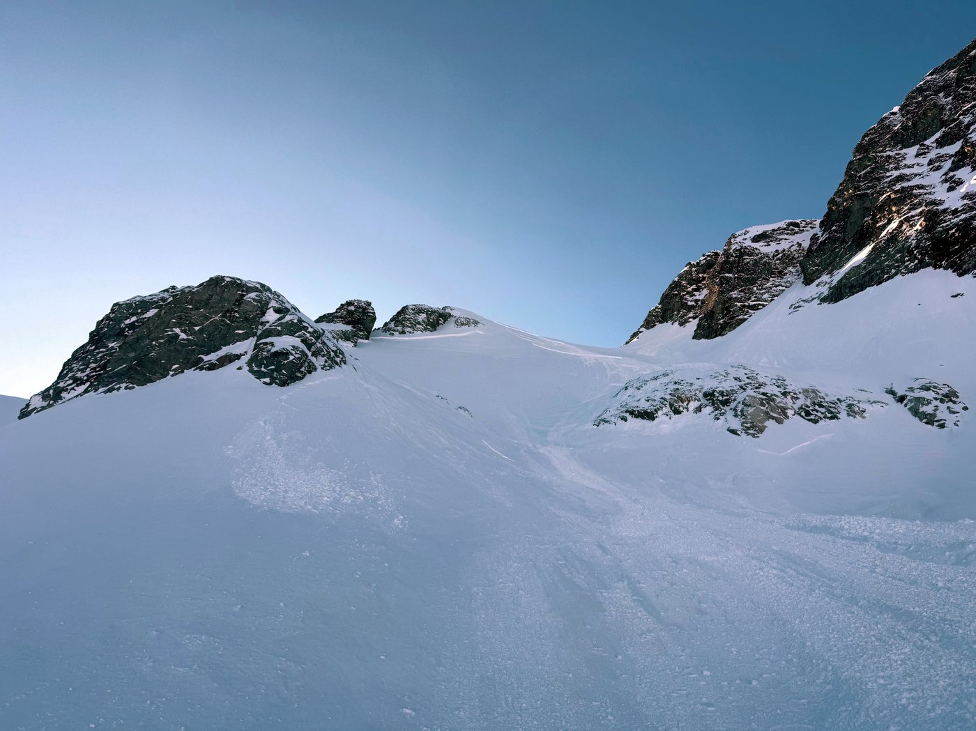 Snowboarder killed in avalanche near Pemberton, B.C. | iNFOnews.ca Snowboarder killed in avalanche near Pemberton, B.C. | iNFOnews.ca