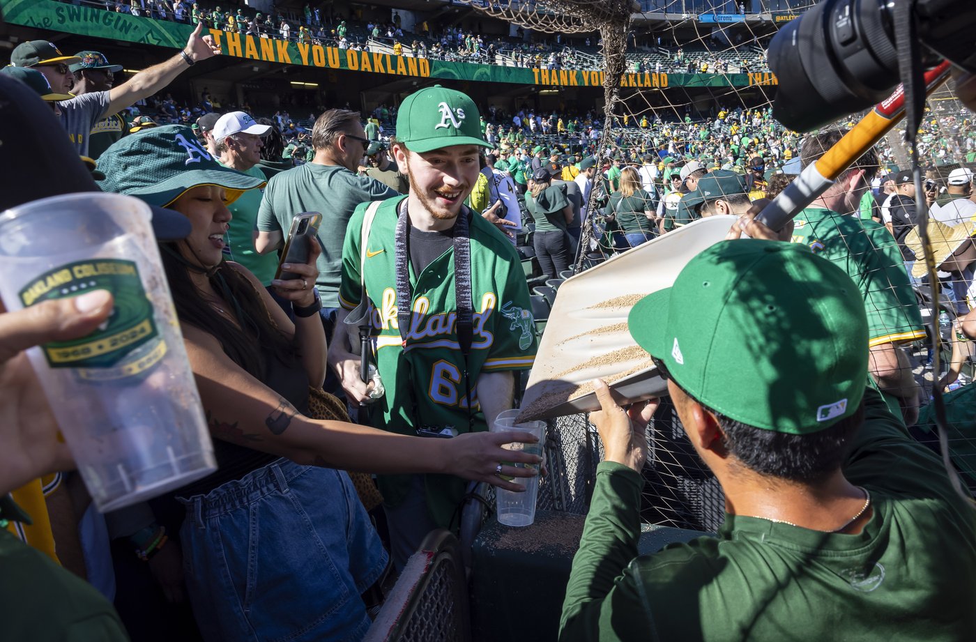 Athletics bid emotional farewell to Oakland Coliseum that they called home since 1968 | iNFOnews.ca Athletics bid emotional farewell to Oakland Coliseum that they called home since 1968 | iNFOnews.ca