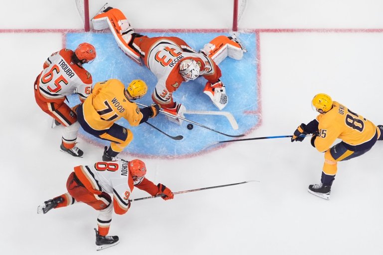 Ducks beat Predators 5-4 to clinch the Pacific’s third seed | iNFOnews.ca