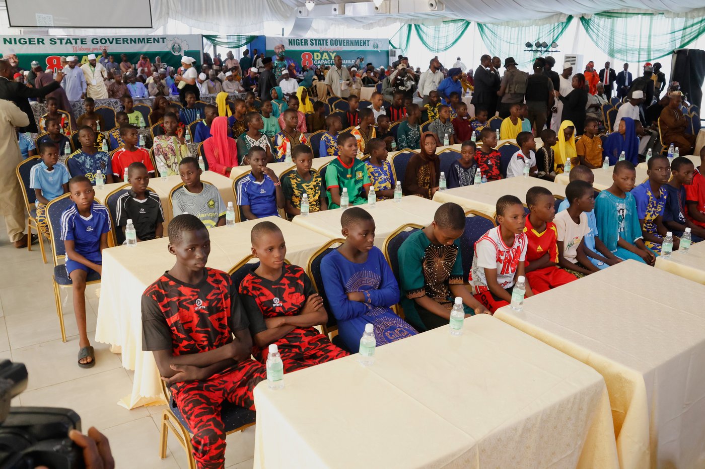 100 schoolchildren abducted in Nigeria are released but more are still held | iNFOnews.ca 100 schoolchildren abducted in Nigeria are released but more are still held | iNFOnews.ca