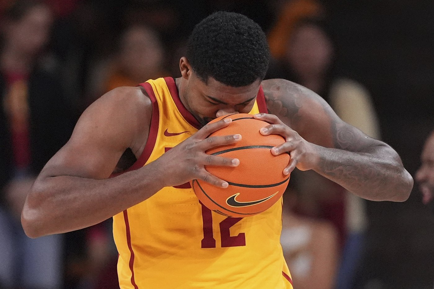 John Blackwell scores 28, No. 24 Wisconsin beats Southern California 84-69 to extend win streak to 7 | iNFOnews.ca