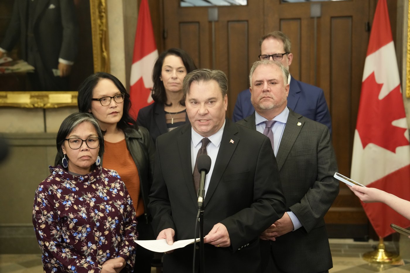 Most NDP MPs unable to get to Ottawa for return of Parliament due to weather delays | iNFOnews.ca