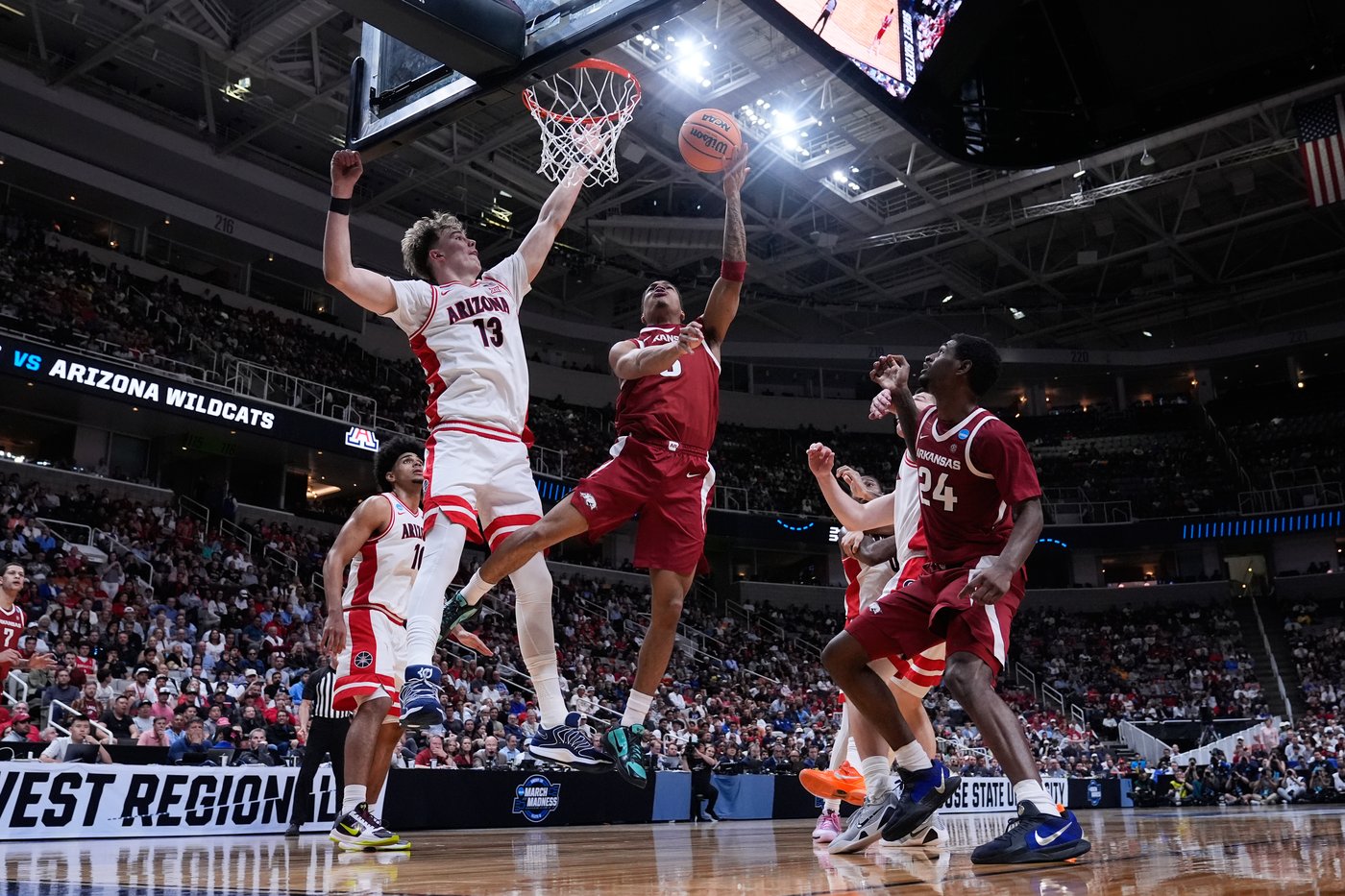 Top-seeded Arizona beats Arkansas 109-88 to reach the Elite Eight for the 1st time since 2015 | iNFOnews.ca Top-seeded Arizona beats Arkansas 109-88 to reach the Elite Eight for the 1st time since 2015 | iNFOnews.ca