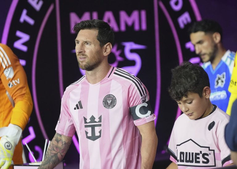 Lionel Messi and Inter Miami near deal to extend contract through at least 2026, AP source says | iNFOnews.ca