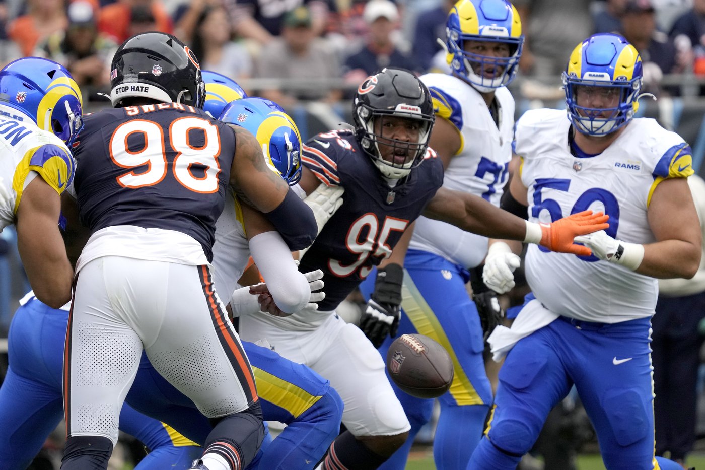 Montez Sweat and Chicago Bears defense make winning possible despite struggles by QB Caleb Williams | iNFOnews.ca Montez Sweat and Chicago Bears defense make winning possible despite struggles by QB Caleb Williams | iNFOnews.ca