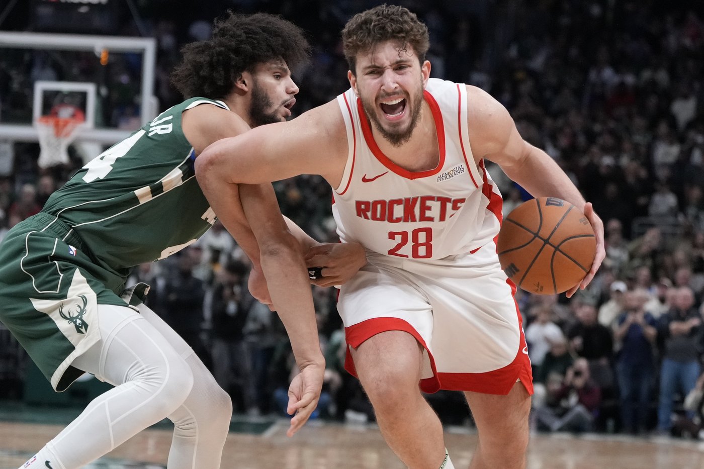 Bucks win 101-100 on Lillard's late basket to snap Rockets' 5-game win streak | iNFOnews.ca Bucks win 101-100 on Lillard's late basket to snap Rockets' 5-game win streak | iNFOnews.ca