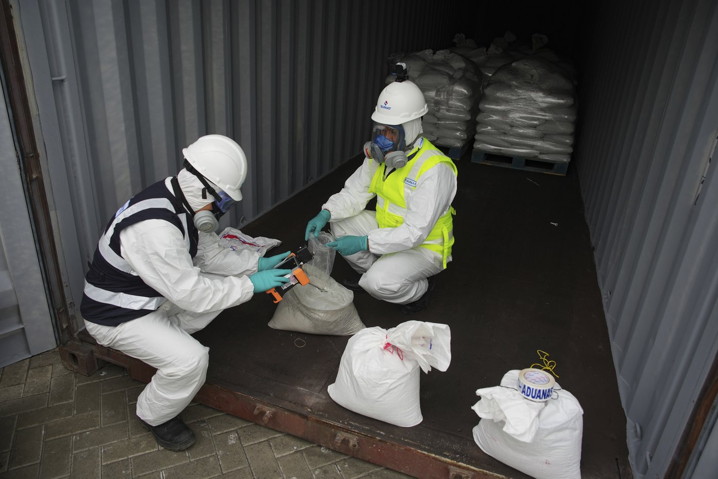 Peru seizes record 4-ton mercury shipment in fight against illegal gold mining | iNFOnews.ca Peru seizes record 4-ton mercury shipment in fight against illegal gold mining | iNFOnews.ca