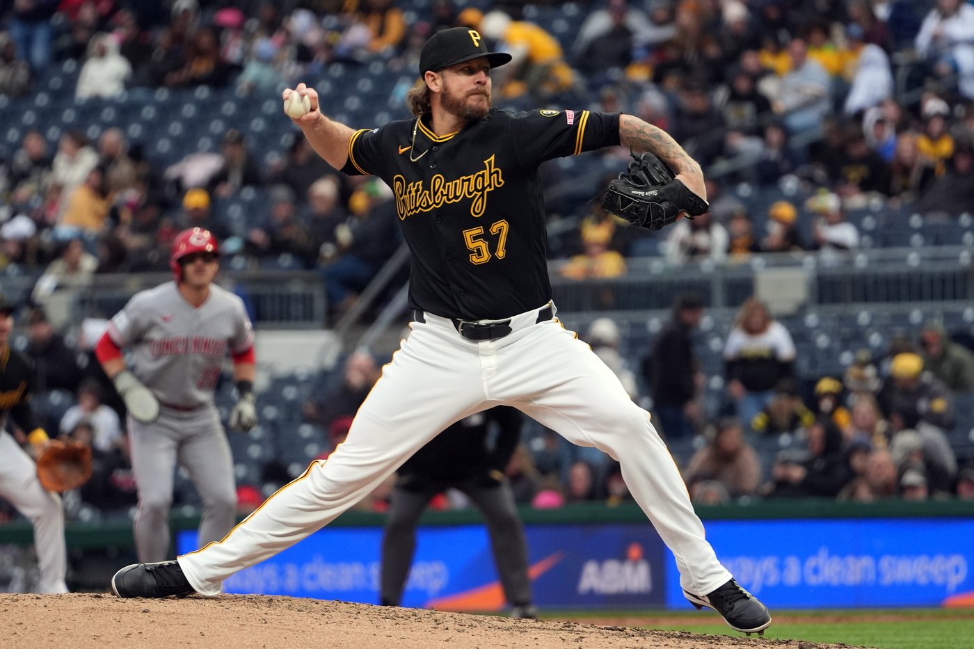 Pirates reliever Chris Devenski suspended for intentionally throwing at Reds' Sal Stewart | iNFOnews.ca Pirates reliever Chris Devenski suspended for intentionally throwing at Reds' Sal Stewart | iNFOnews.ca