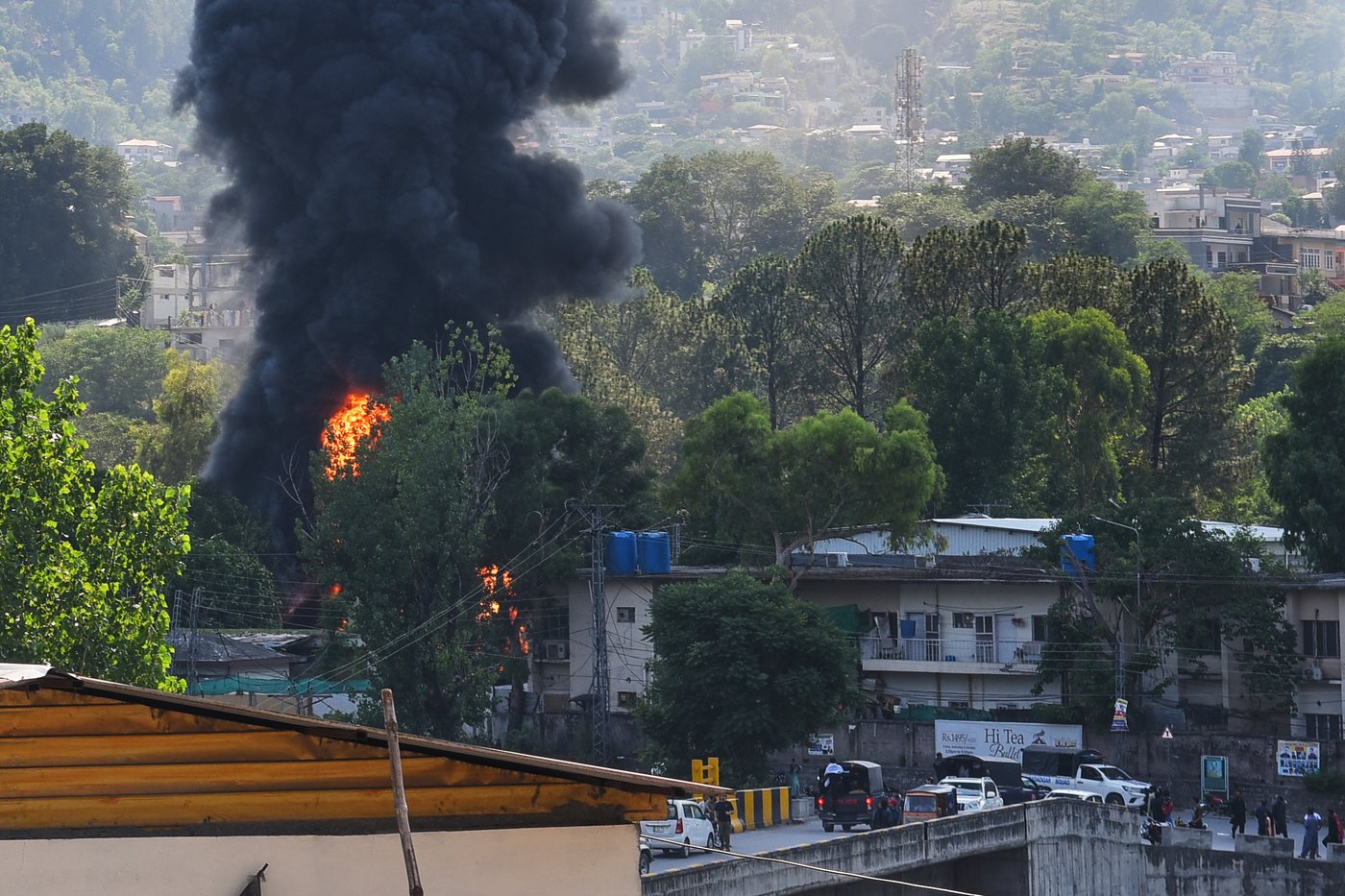 Pakistan army helicopter crashes in Kashmir because of technical fault, killing all on board | iNFOnews.ca Pakistan army helicopter crashes in Kashmir because of technical fault, killing all on board | iNFOnews.ca