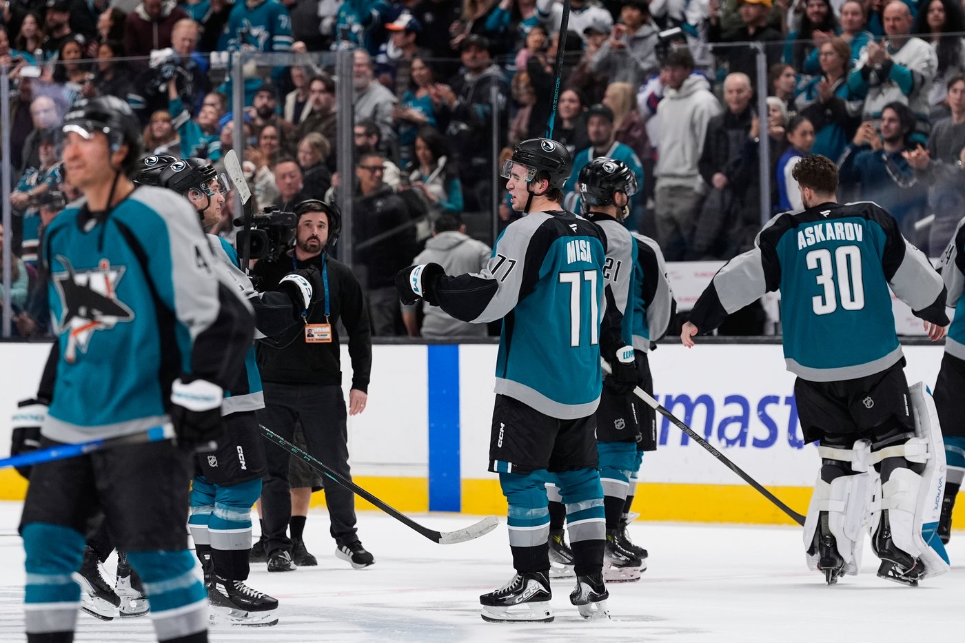 Michael Misa scores in overtime as the San Jose Sharks beat the Winnipeg Jets 2-1 | iNFOnews.ca Michael Misa scores in overtime as the San Jose Sharks beat the Winnipeg Jets 2-1 | iNFOnews.ca