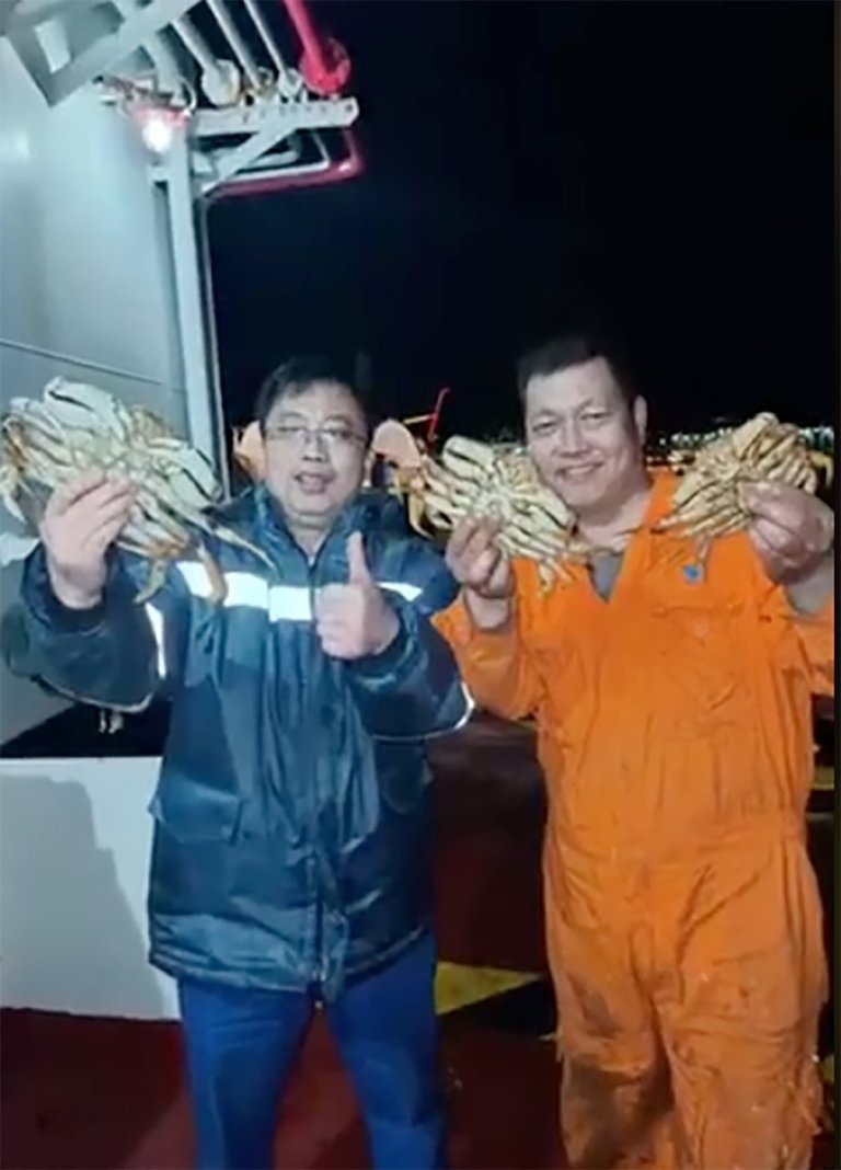Sailors visiting Vancouver brag of catching hundreds of crabs, investigation underway | iNFOnews.ca