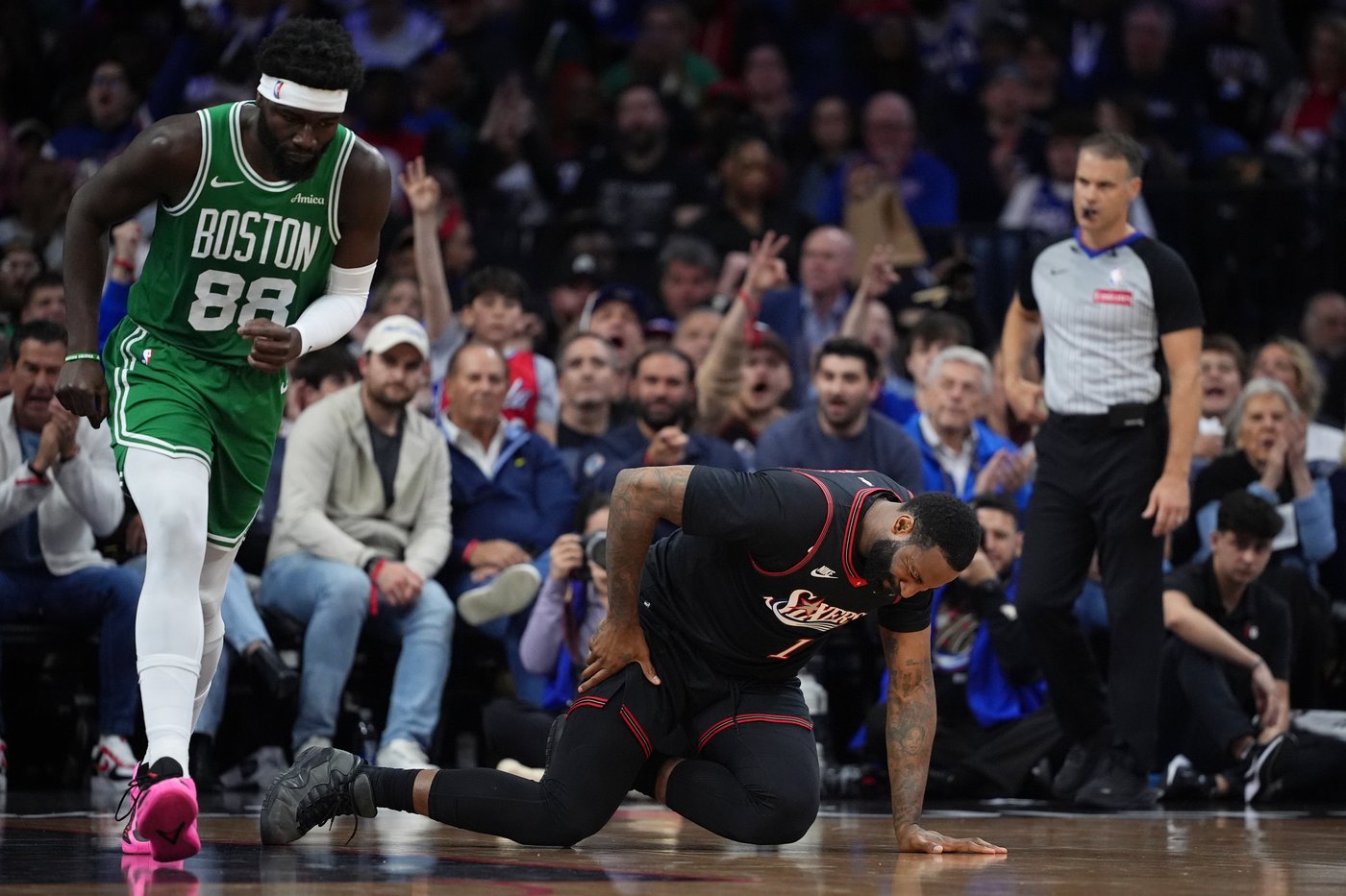 Celtics spoil Embiid's return to action after appendectomy, beat 76ers to take 3-1 series lead | iNFOnews.ca Celtics spoil Embiid's return to action after appendectomy, beat 76ers to take 3-1 series lead | iNFOnews.ca