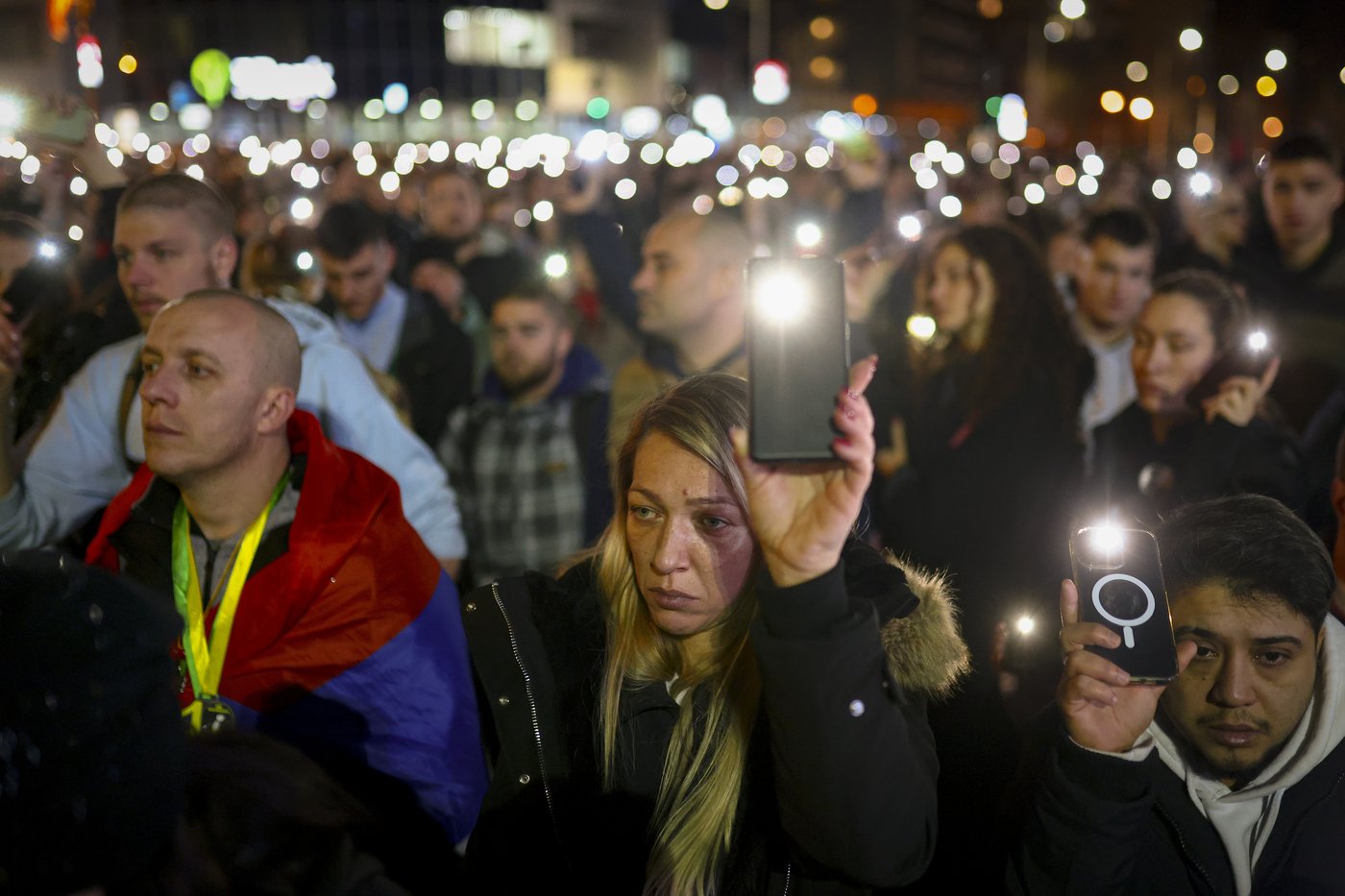 Serbia's students lead Danube bridge blockades as protest draws tens of thousands calling for change | iNFOnews.ca