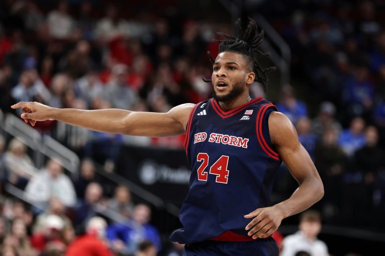 St. John's Zuby Ejiofor is AP's Big East player of year. Seton Hall's Holloway is coach of the year | iNFOnews.ca