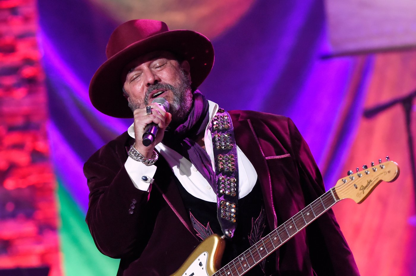 Raul Malo, the soulful tenor and frontman of The Mavericks, has died at age 60 | iNFOnews.ca Raul Malo, the soulful tenor and frontman of The Mavericks, has died at age 60 | iNFOnews.ca