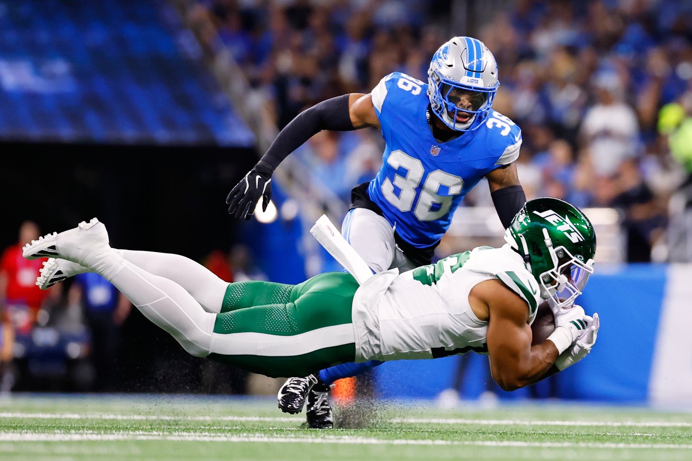 Jahmyr Gibbs' 3rd touchdown with 2:25 left lifts Lions to 31-24 win over Jets | iNFOnews.ca Jahmyr Gibbs' 3rd touchdown with 2:25 left lifts Lions to 31-24 win over Jets | iNFOnews.ca