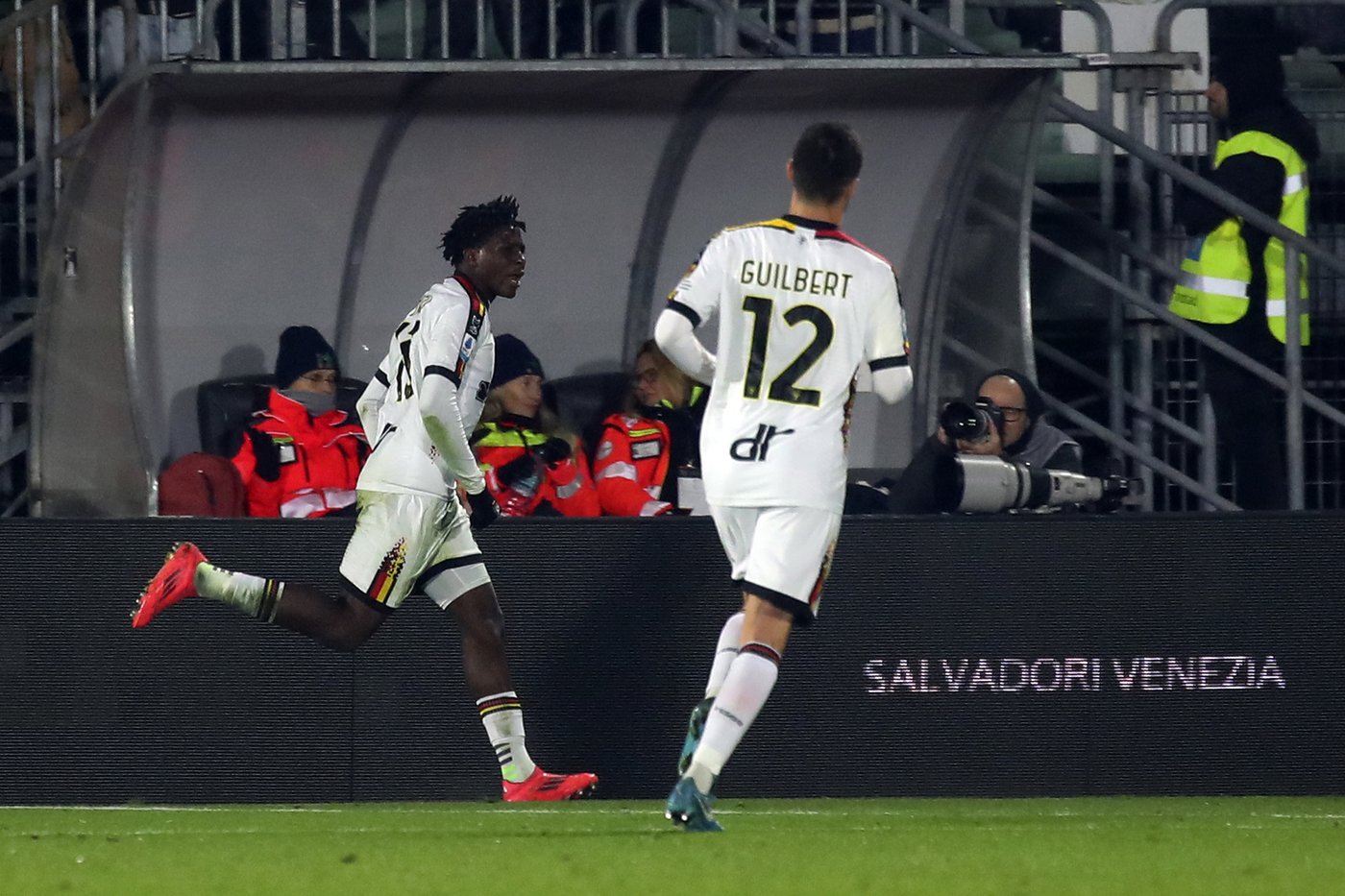 Englishman Davis scores late to rescue point for Udinese and Lecce steals win at Venezia | iNFOnews.ca Englishman Davis scores late to rescue point for Udinese and Lecce steals win at Venezia | iNFOnews.ca