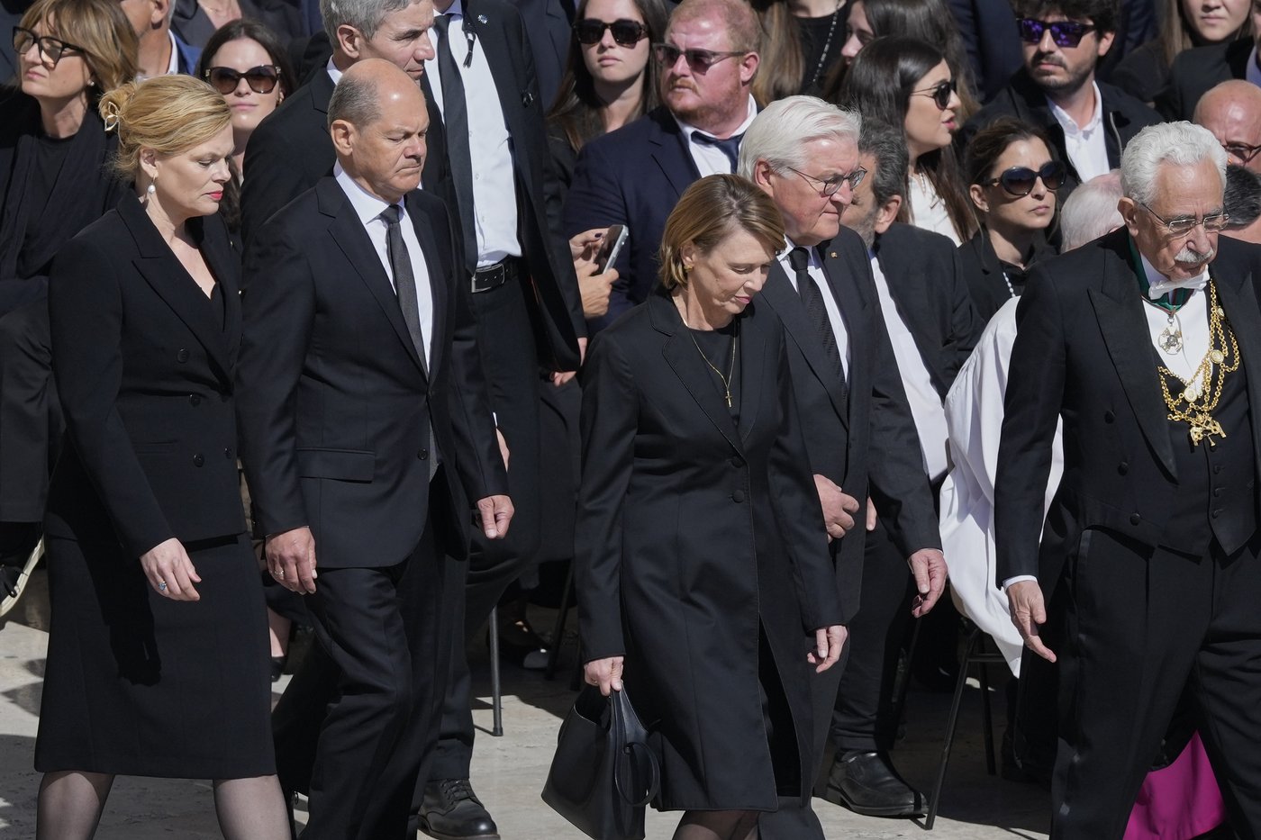 PHOTO COLLECTION: Vatican Pope Funeral Attendees | iNFOnews.ca PHOTO COLLECTION: Vatican Pope Funeral Attendees | iNFOnews.ca