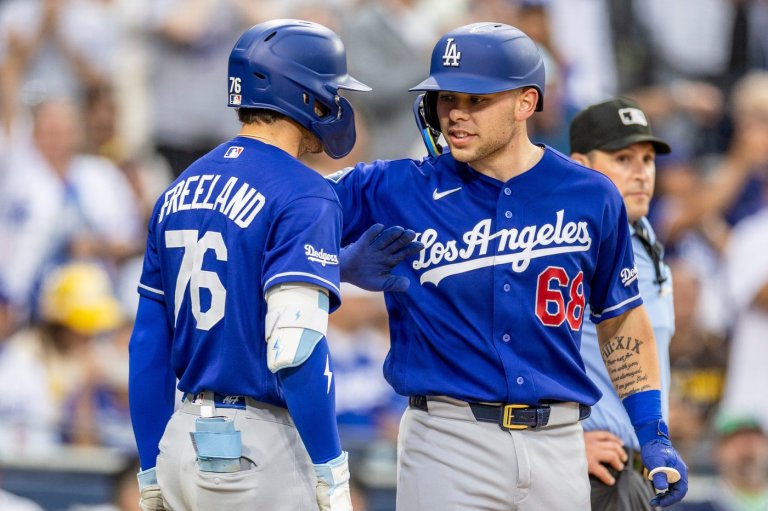Mookie Betts' 3-run homer caps 9-run 6th inning as Dodgers beat Padres 15-3 | iNFOnews.ca