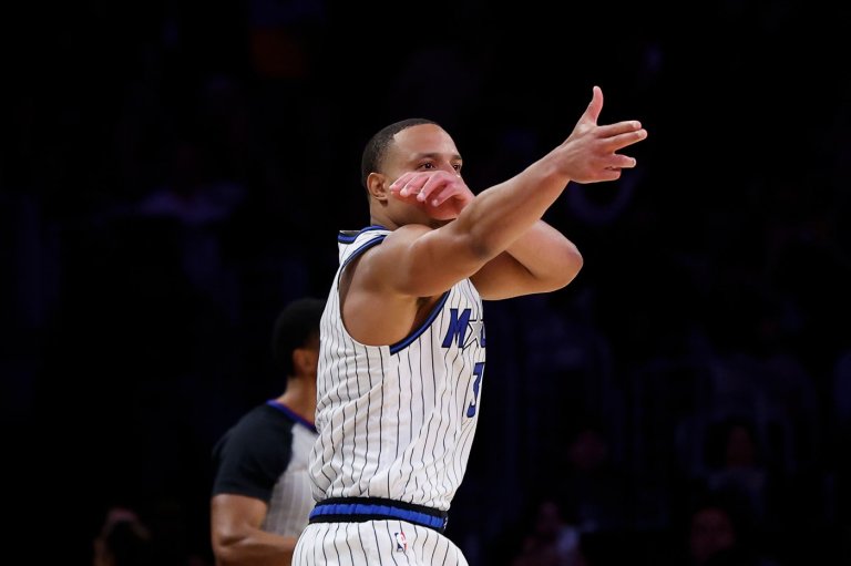 Wendell Carter Jr. scores late winner in Magic's 110-109 victory over slumping Lakers | iNFOnews.ca