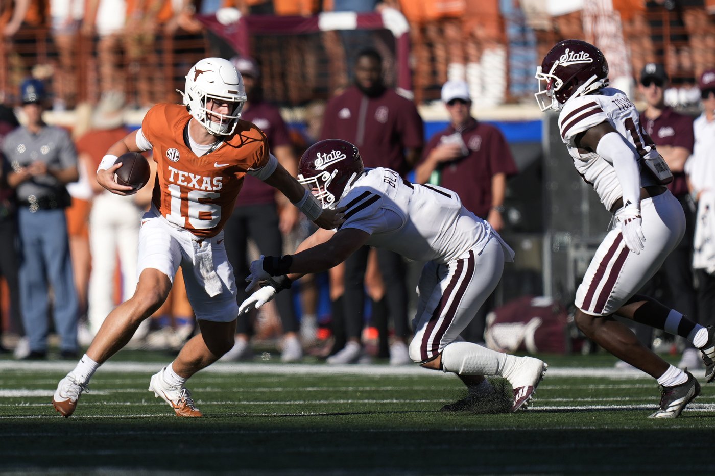 Fabulous freshmen in the SEC are delivering the big plays from Alabama to Texas | iNFOnews.ca