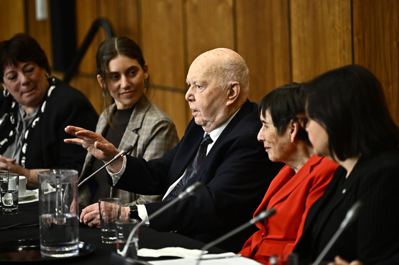 Auschwitz survivor says he was alarmed by Elon Musk's gesture at Trump event | iNFOnews.ca Auschwitz survivor says he was alarmed by Elon Musk's gesture at Trump event | iNFOnews.ca