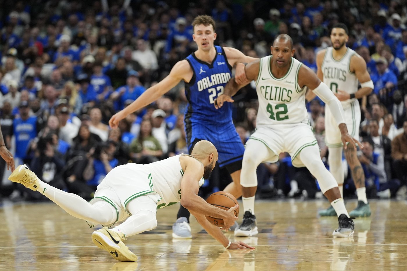 Big scoring performances by Banchero and Wagner not big enough for Magic against Celtics | iNFOnews.ca
