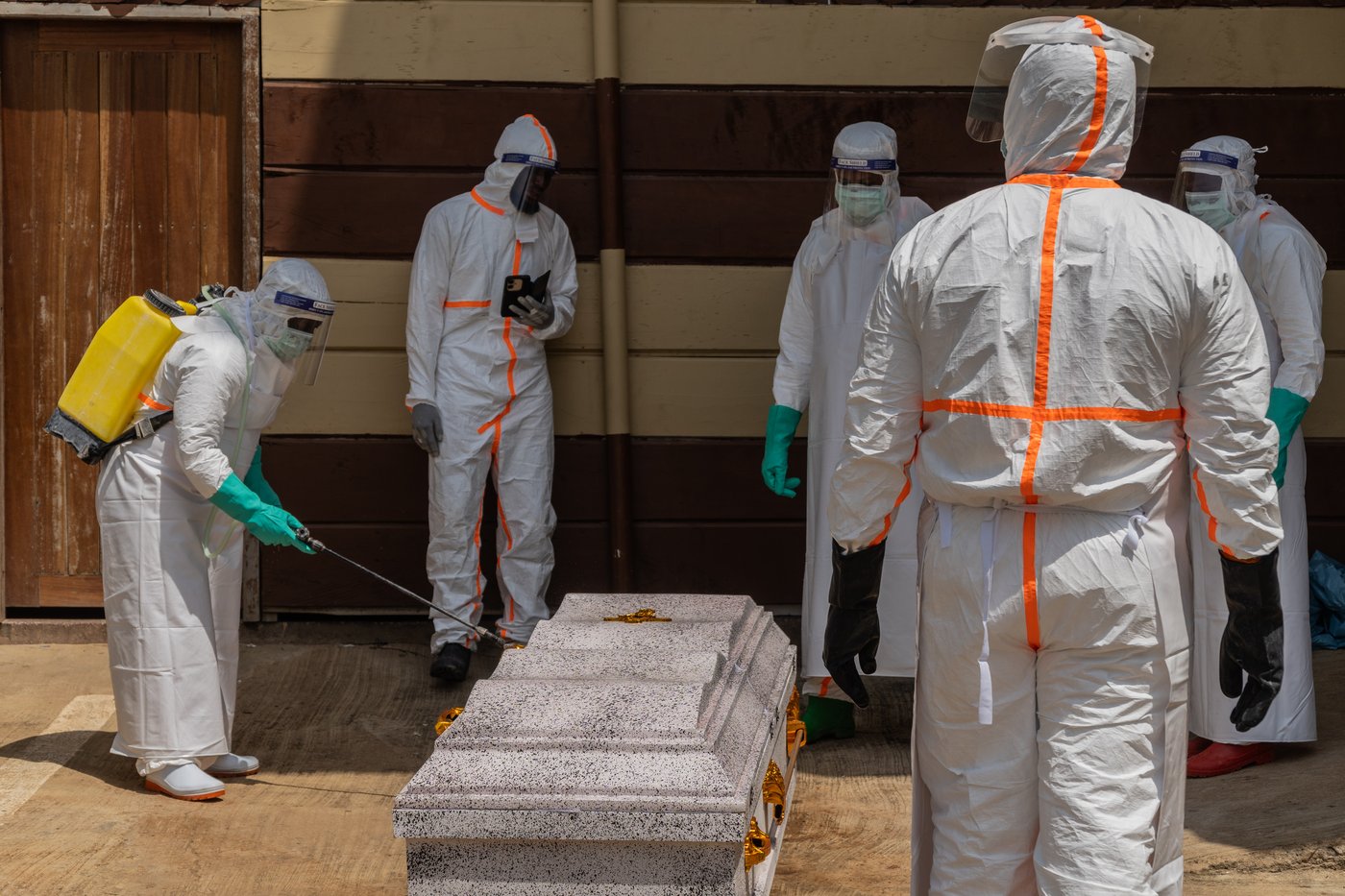 Congo reports a record daily increase in Ebola cases a month after outbreak was declared | iNFOnews.ca