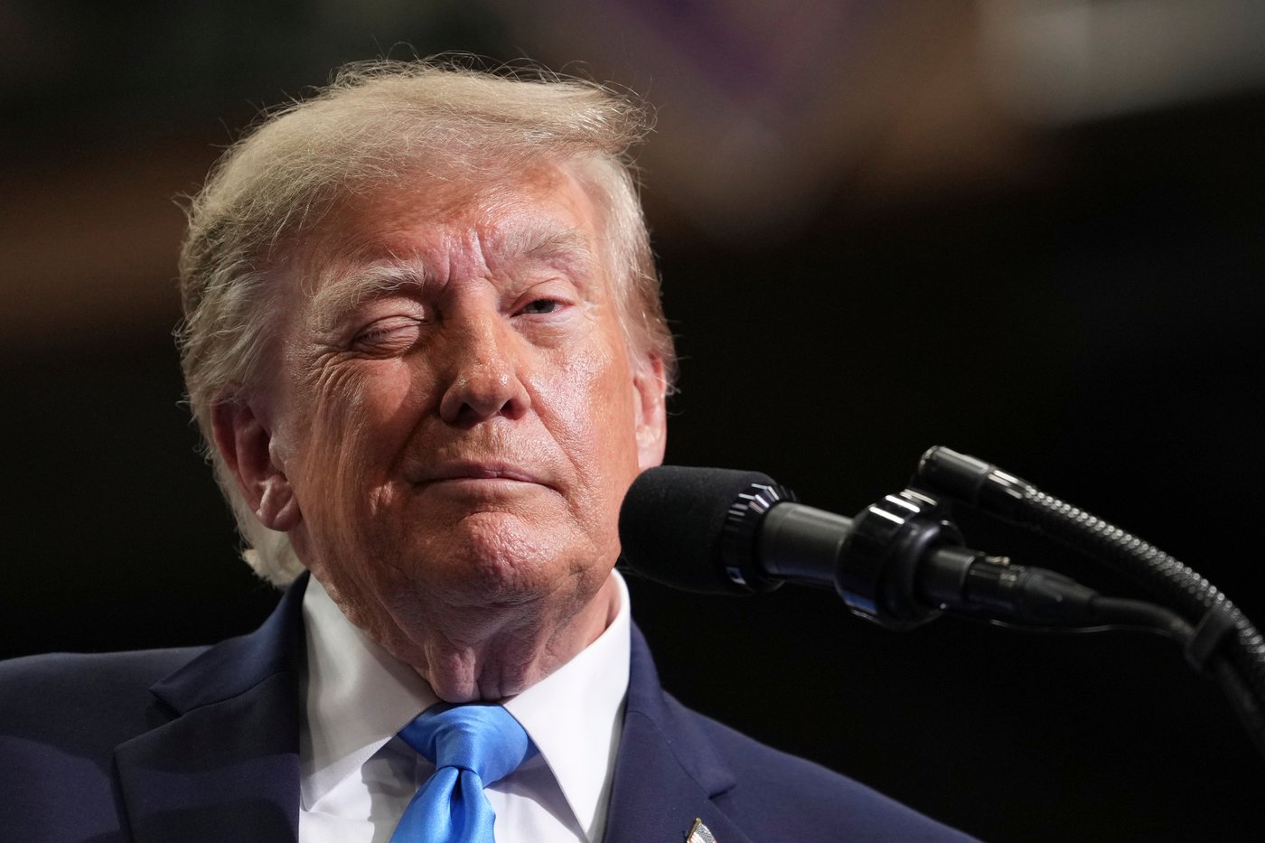 Vote Republican, or else: How Trump is dangling government help on the campaign trail | iNFOnews.ca