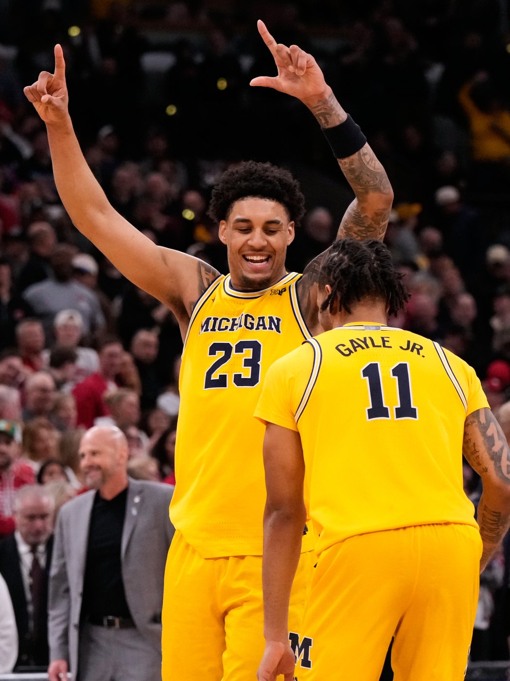 Lendeborg stars in 2nd half as No. 3 Michigan advances to Big Ten Tournament final | iNFOnews.ca