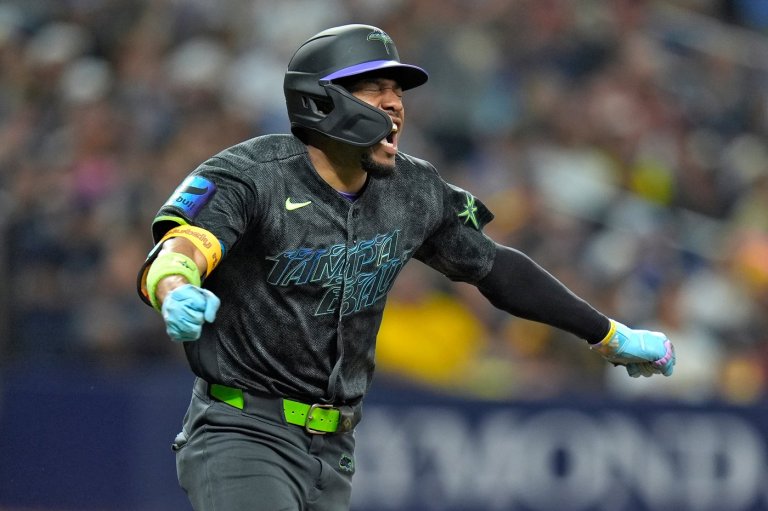 Simpson's RBI single caps 4-run 7th inning as Rays rally to defeat Padres 7-6 | iNFOnews.ca