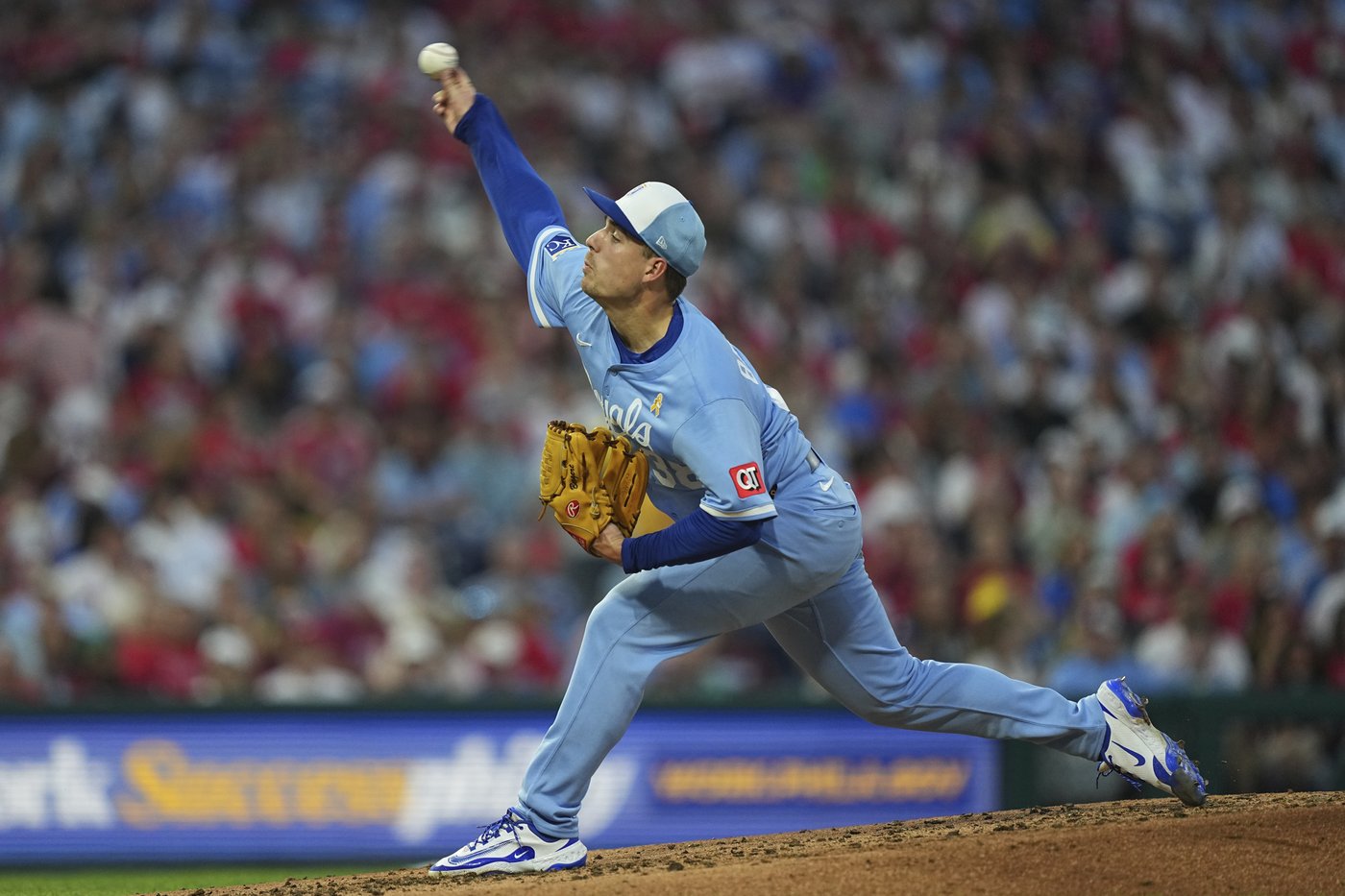 Royals place pitcher Ryan Bergert, outfielder Kyle Isbel on IL; recall Luinder Avila, John Rave | iNFOnews.ca Royals place pitcher Ryan Bergert, outfielder Kyle Isbel on IL; recall Luinder Avila, John Rave | iNFOnews.ca