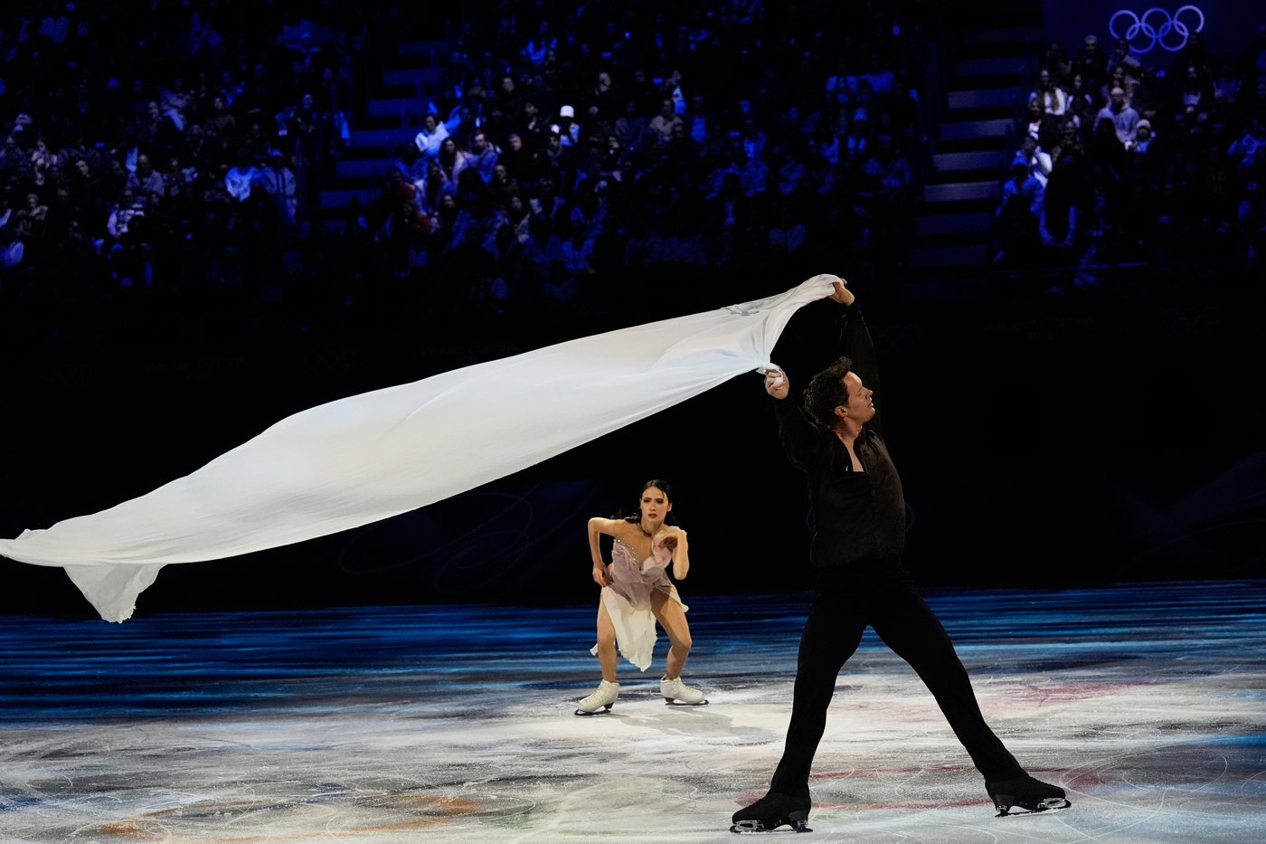 2-time Olympic champs Chock and Bates withdraw from ice dance worlds after Milan Cortina Olympics | iNFOnews.ca