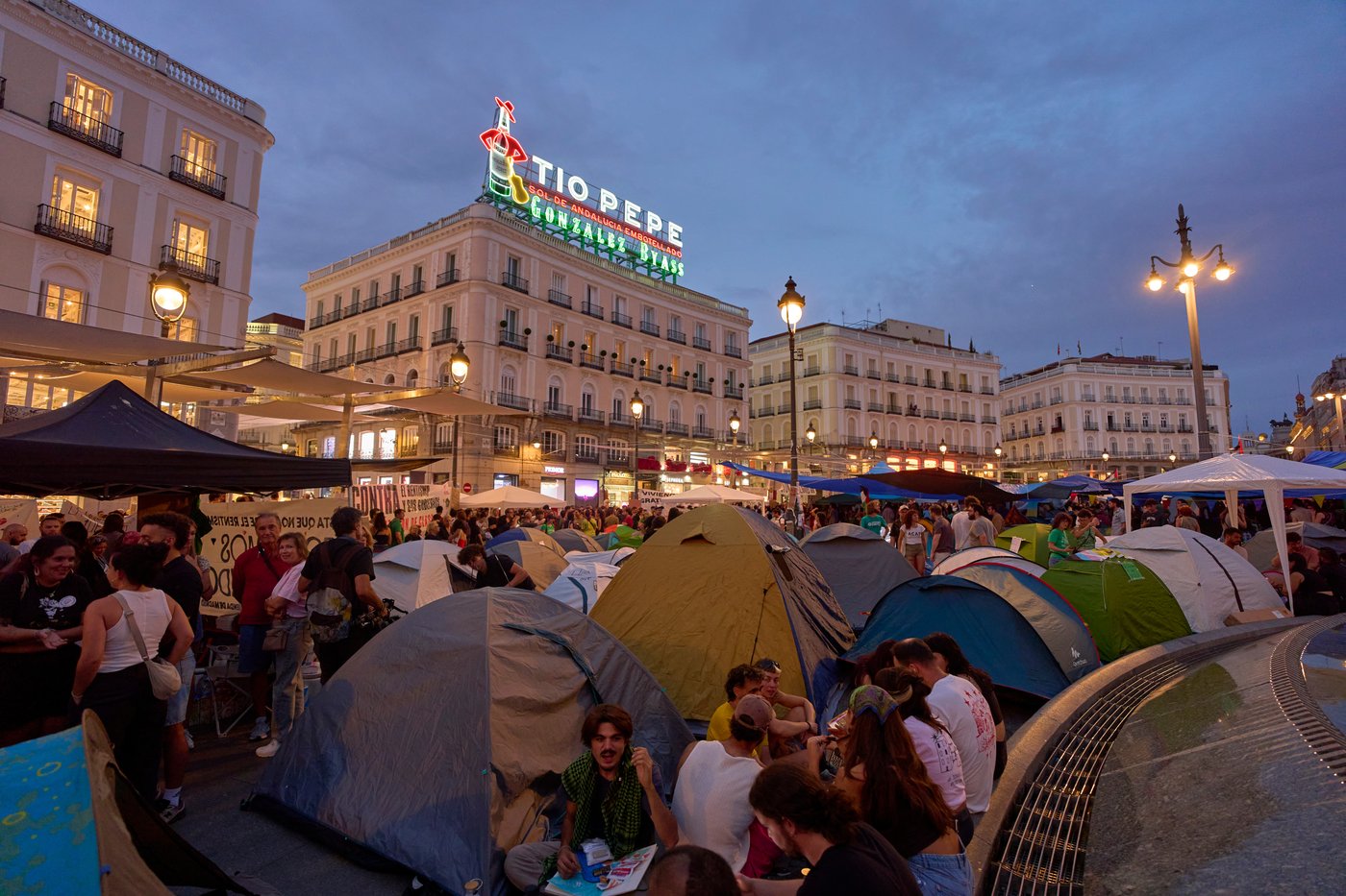 Eviction of 87-year-old sparks encampment protest in Madrid over housing crisis | iNhome