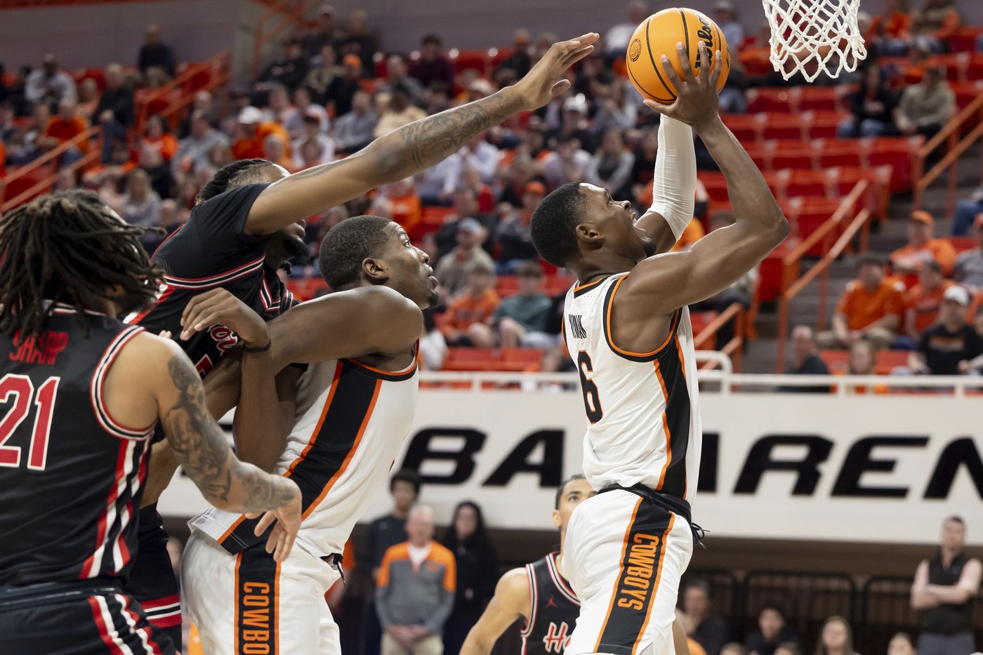 No. 14 Houston beats poor shooting Oklahoma State 60-47 in the teams' Big 12 opener | iNFOnews.ca
