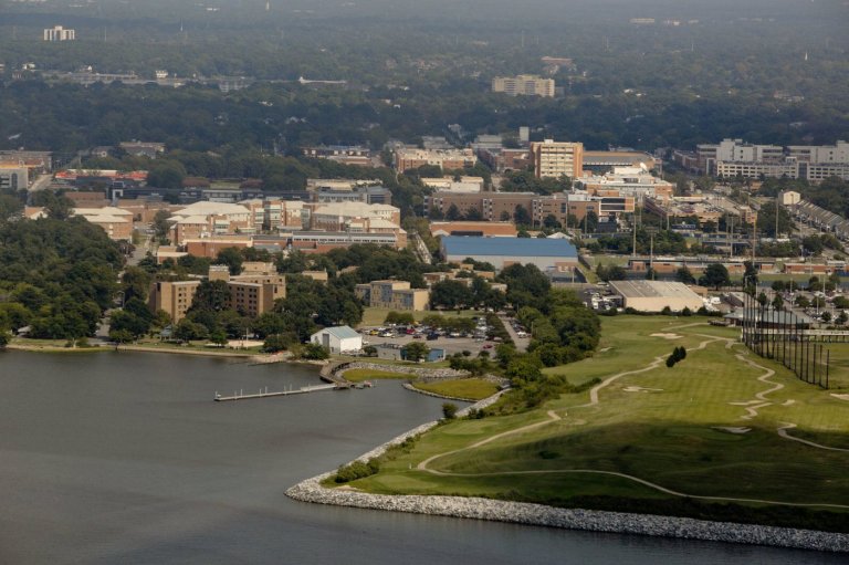 Gunman who injured 2 people at Old Dominion University in Virginia is dead, college says | iNFOnews.ca