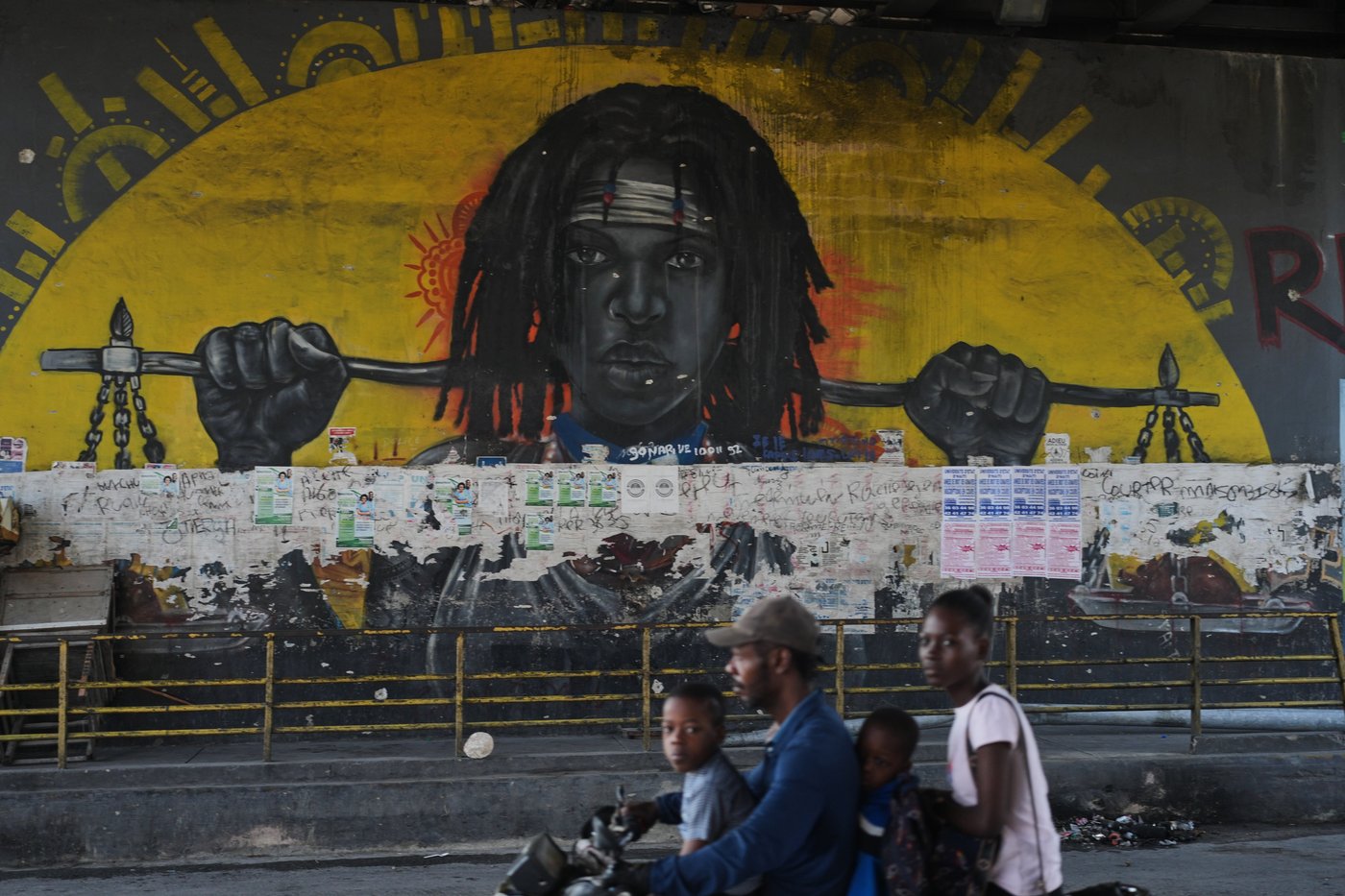 Glimmers of life appear after Haiti retakes control of a key area from powerful gangs | iNFOnews.ca
