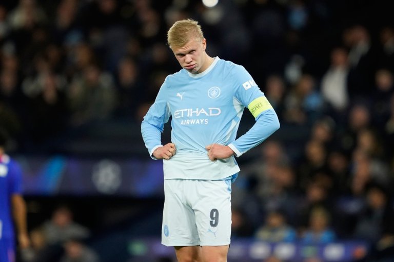 PSG brings embattled Man City down to earth after pre-match show of defiance in the Champions League | iNFOnews.ca