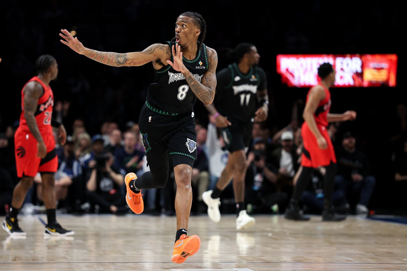 Anthony Edwards' big slam over RJ Barrett sparks Timberwolves to 115-107 win over Raptors | iNFOnews.ca Anthony Edwards' big slam over RJ Barrett sparks Timberwolves to 115-107 win over Raptors | iNFOnews.ca