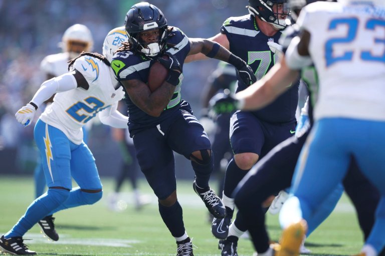 Emanuel Wilson sparks Seahawks past Chargers 30-23, handing Los Angeles a fourth straight loss | iNFOnews.ca