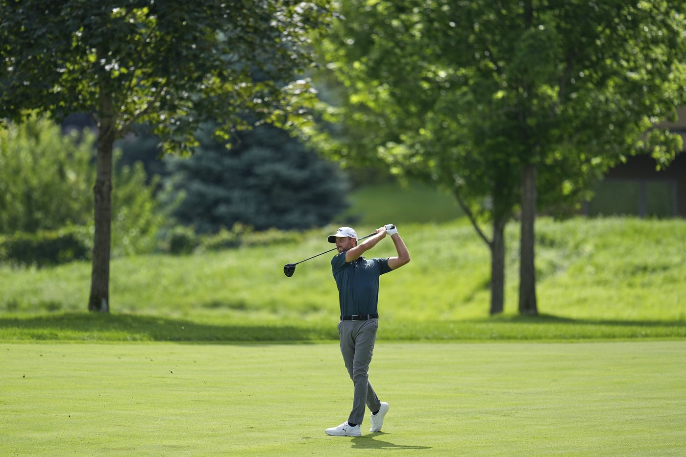 Adam Svensson sets tournament record with opening-round 60, leads by 1 shot at 3M Open | iNFOnews.ca