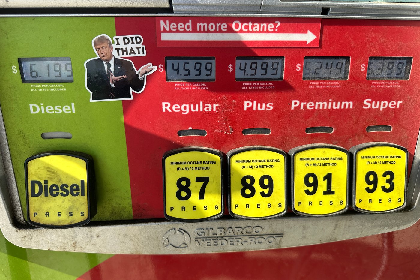 Voters prioritize costs and Iran over investigating Trump for next Congress, AP-NORC poll finds | iNFOnews.ca