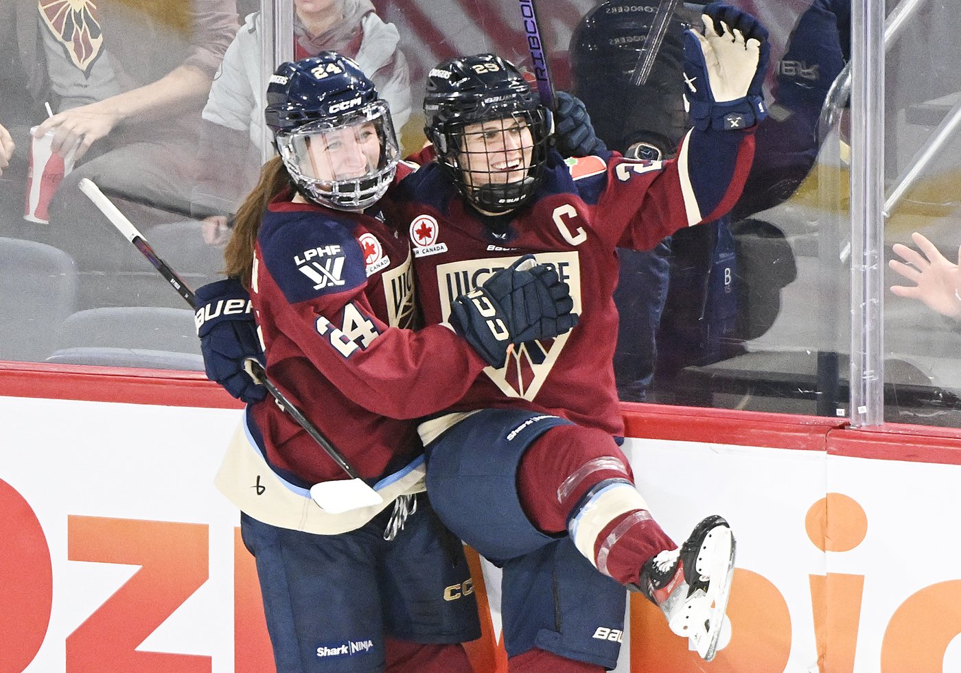 Victoire captain Poulin unleashes game-changing one-timer en route to hat trick | iNFOnews.ca Victoire captain Poulin unleashes game-changing one-timer en route to hat trick | iNFOnews.ca