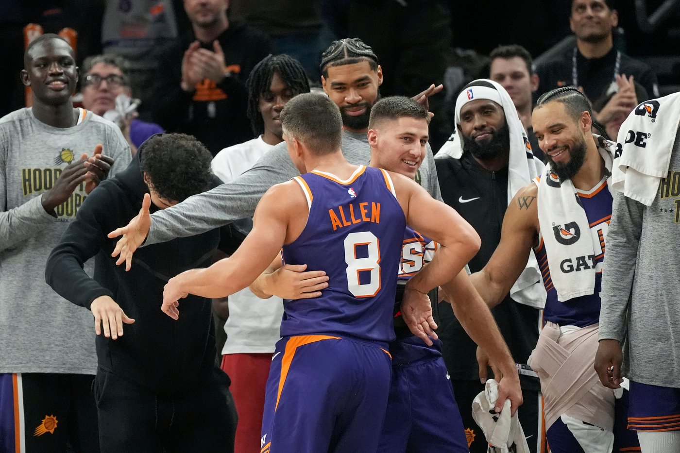 Grayson Allen makes Suns-record 10 3-pointers, scores 42 points in 121-98 victory over Pelicans | iNFOnews.ca Grayson Allen makes Suns-record 10 3-pointers, scores 42 points in 121-98 victory over Pelicans | iNFOnews.ca